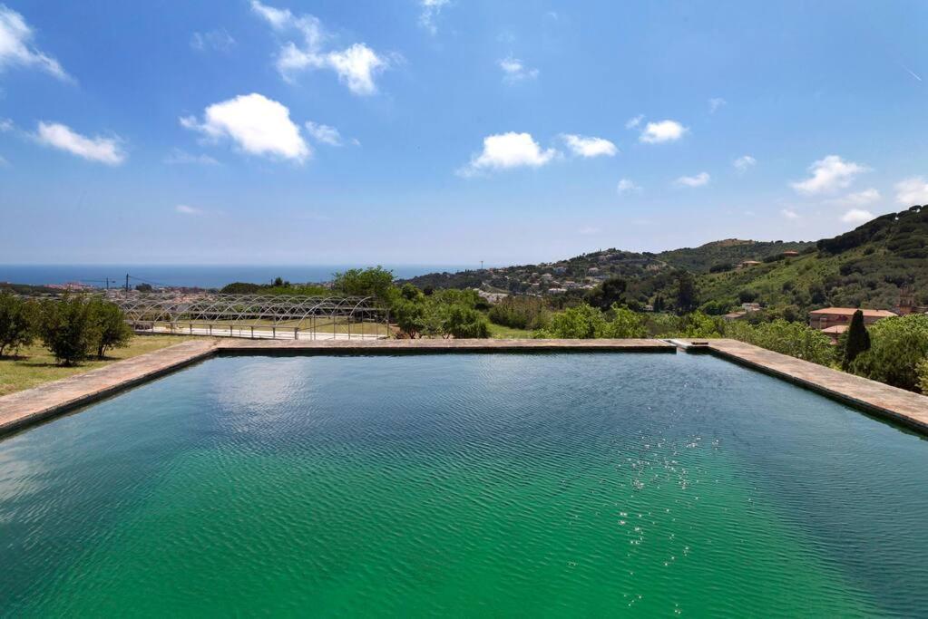 Designer Home With Pool Near Beach And Village Alella Extérieur photo